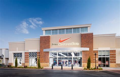 nike outlet store hours.